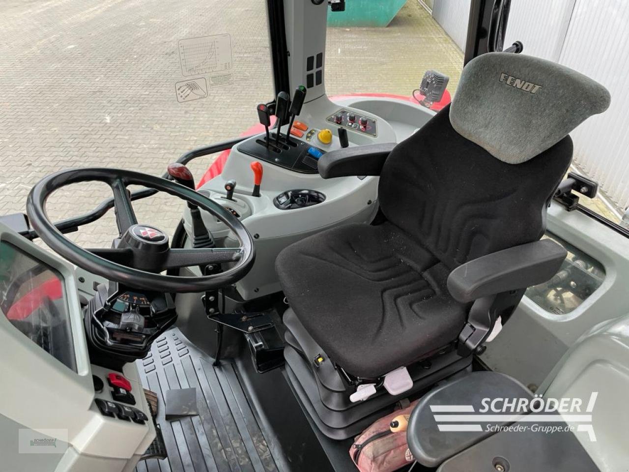 Traktor типа Massey Ferguson 5455, Gebrauchtmaschine в Wildeshausen (Фотография 14)