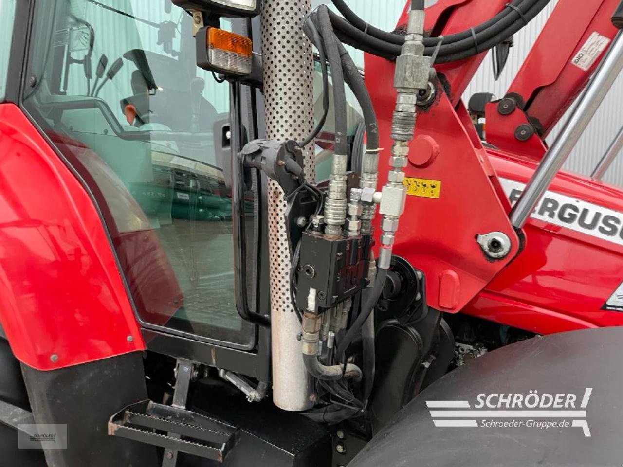 Traktor типа Massey Ferguson 5455, Gebrauchtmaschine в Wildeshausen (Фотография 23)