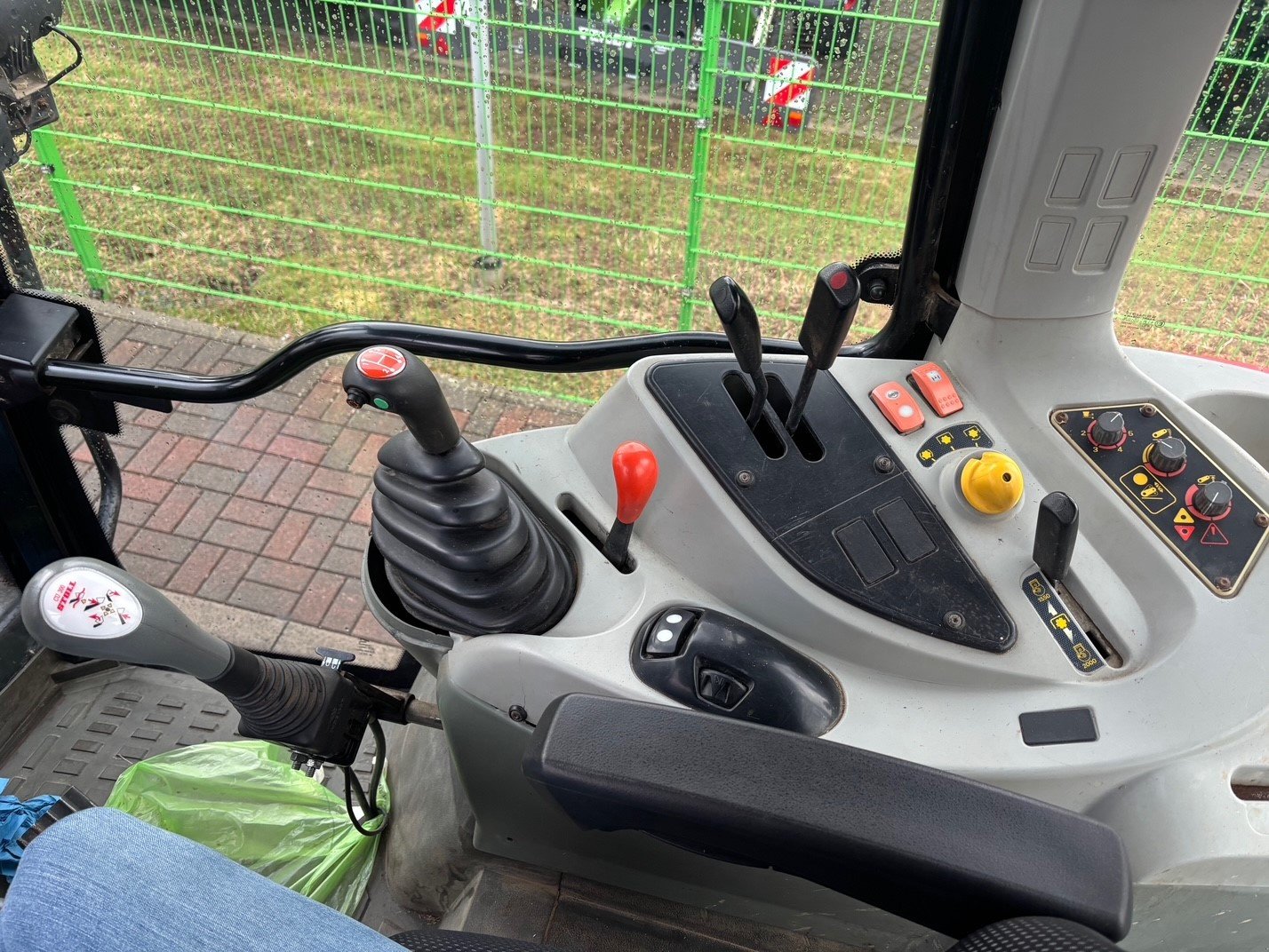 Traktor des Typs Massey Ferguson 5455, Gebrauchtmaschine in Petersberg (Bild 8)