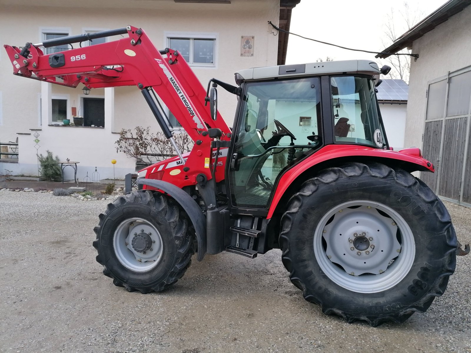 Traktor типа Massey Ferguson 5455, Gebrauchtmaschine в Geisenhausen (Фотография 2)