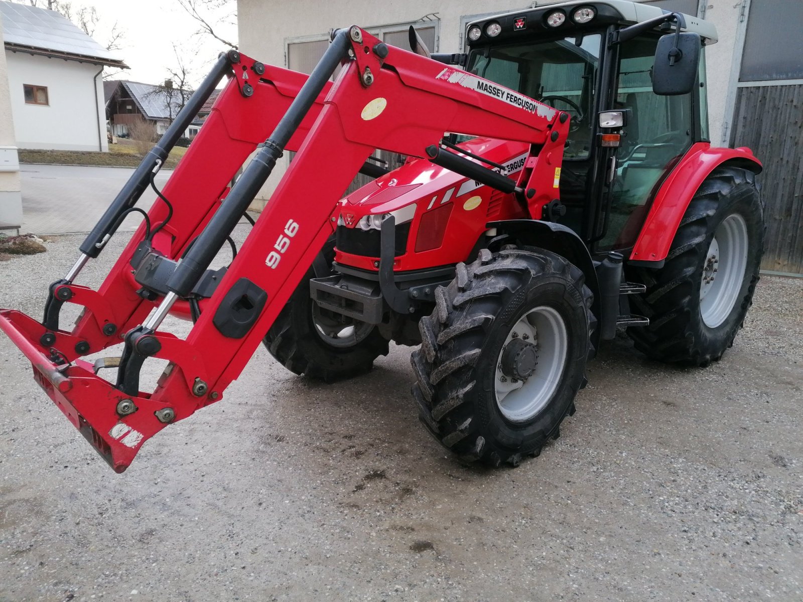 Traktor типа Massey Ferguson 5455, Gebrauchtmaschine в Geisenhausen (Фотография 19)