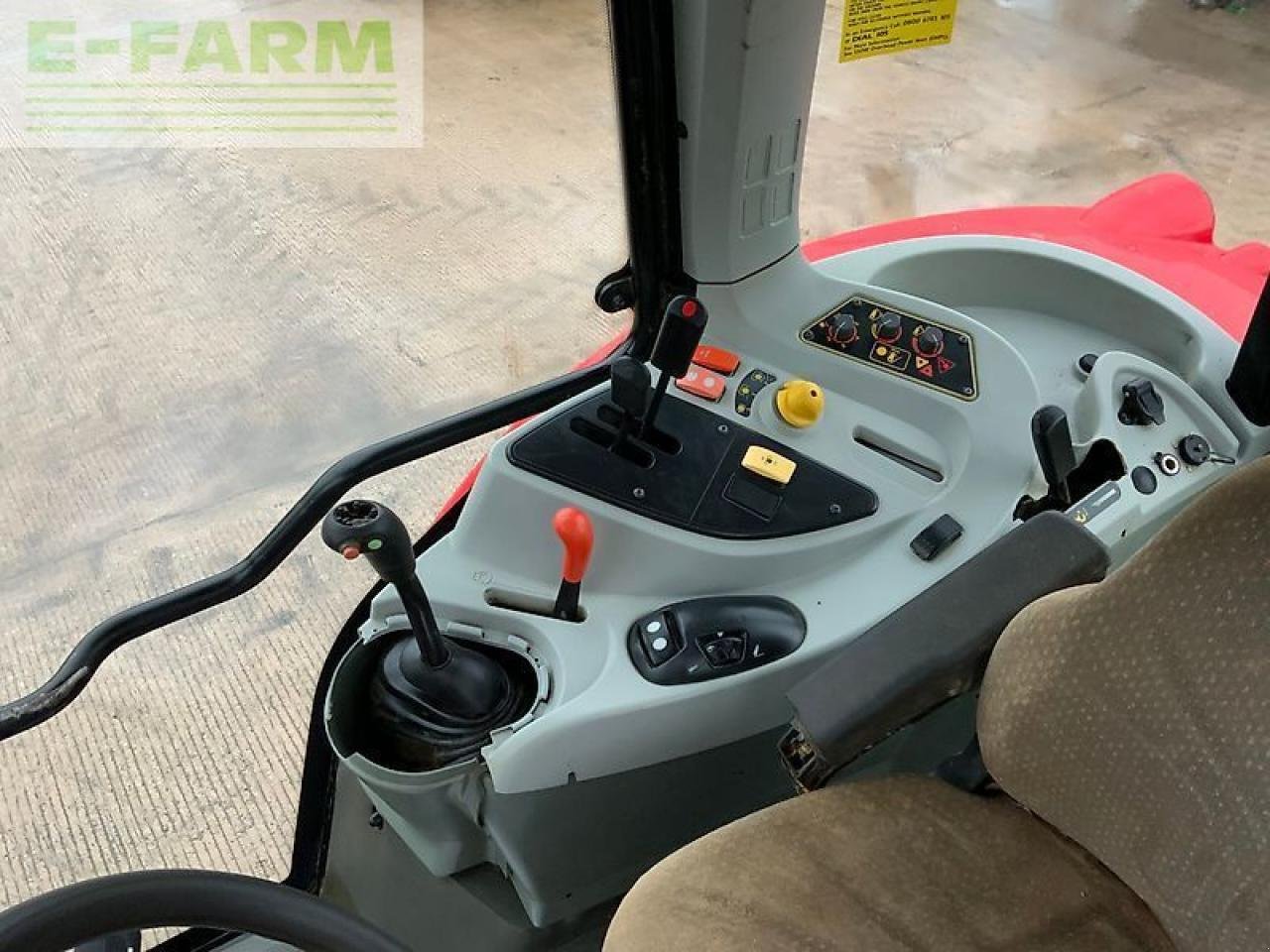 Traktor типа Massey Ferguson 5460 tractor (st25572), Gebrauchtmaschine в SHAFTESBURY (Фотография 17)