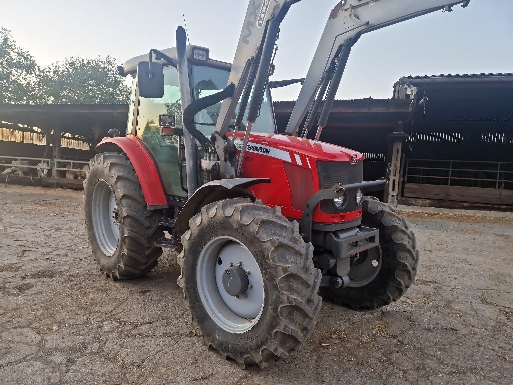 Traktor del tipo Massey Ferguson 5460, Gebrauchtmaschine en BRECEY (Imagen 5)