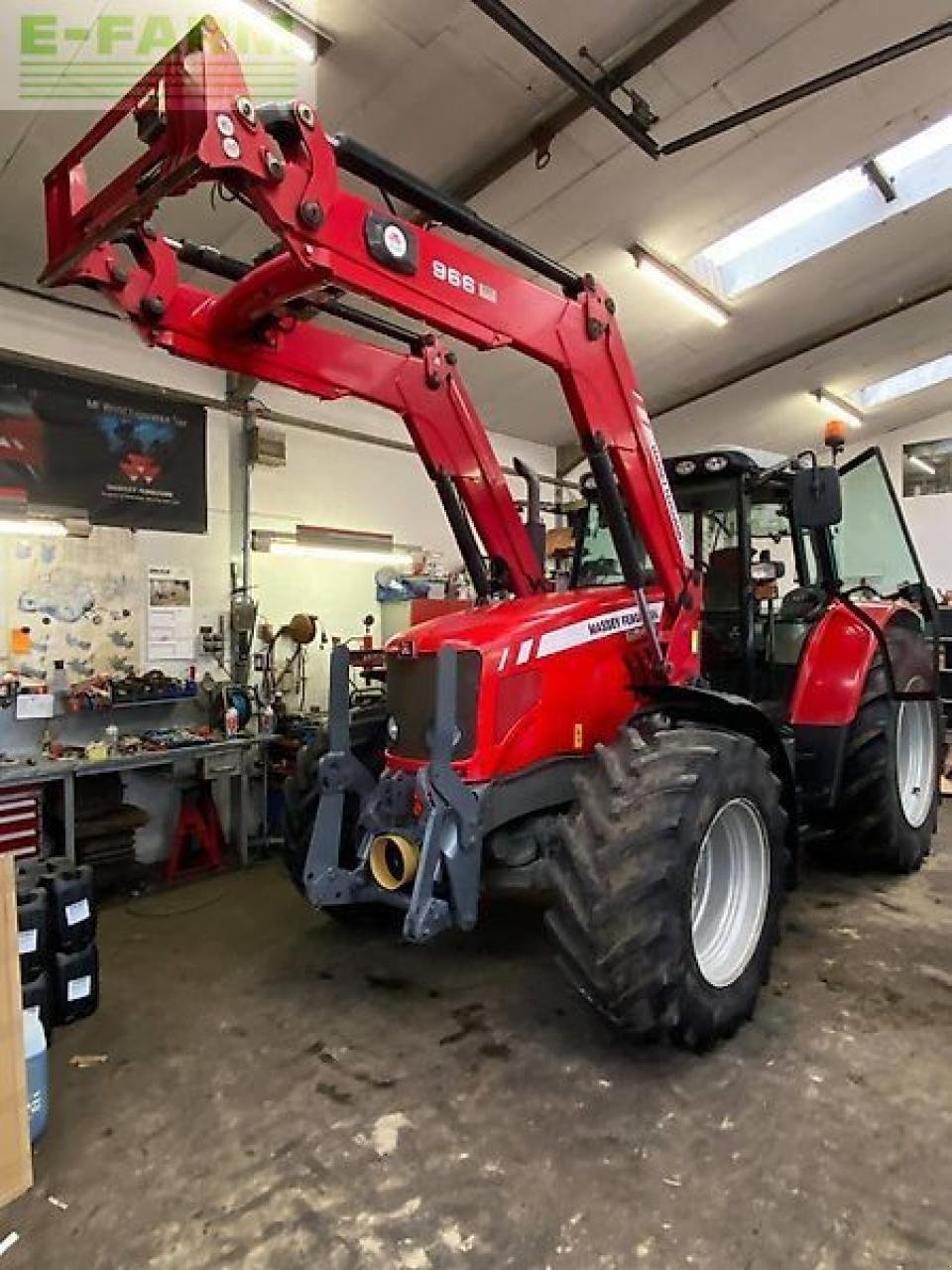 Traktor типа Massey Ferguson 5465, Gebrauchtmaschine в STAPEL (Фотография 1)