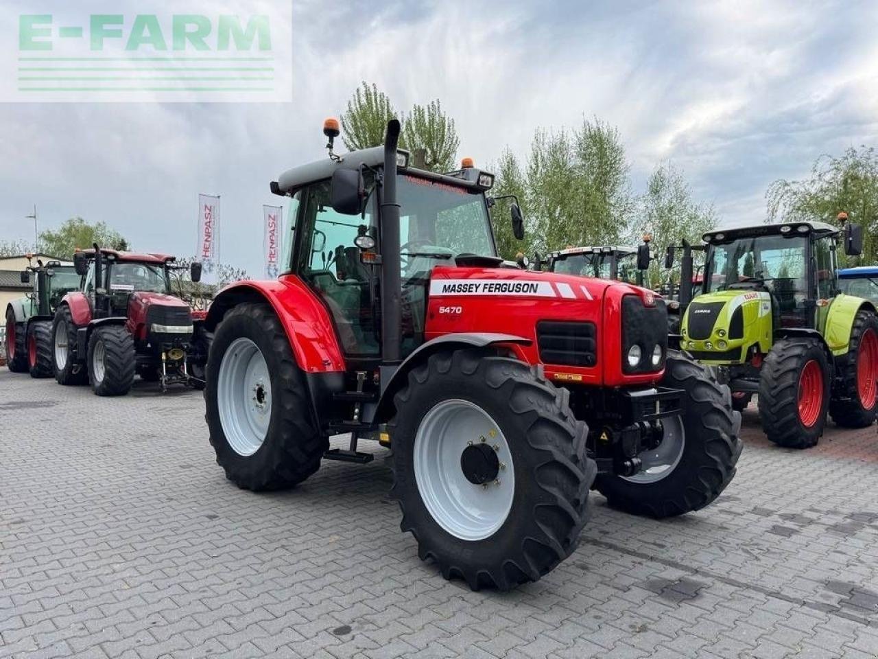 Traktor типа Massey Ferguson 5470 dyna-4, Gebrauchtmaschine в DAMAS?AWEK (Фотография 4)