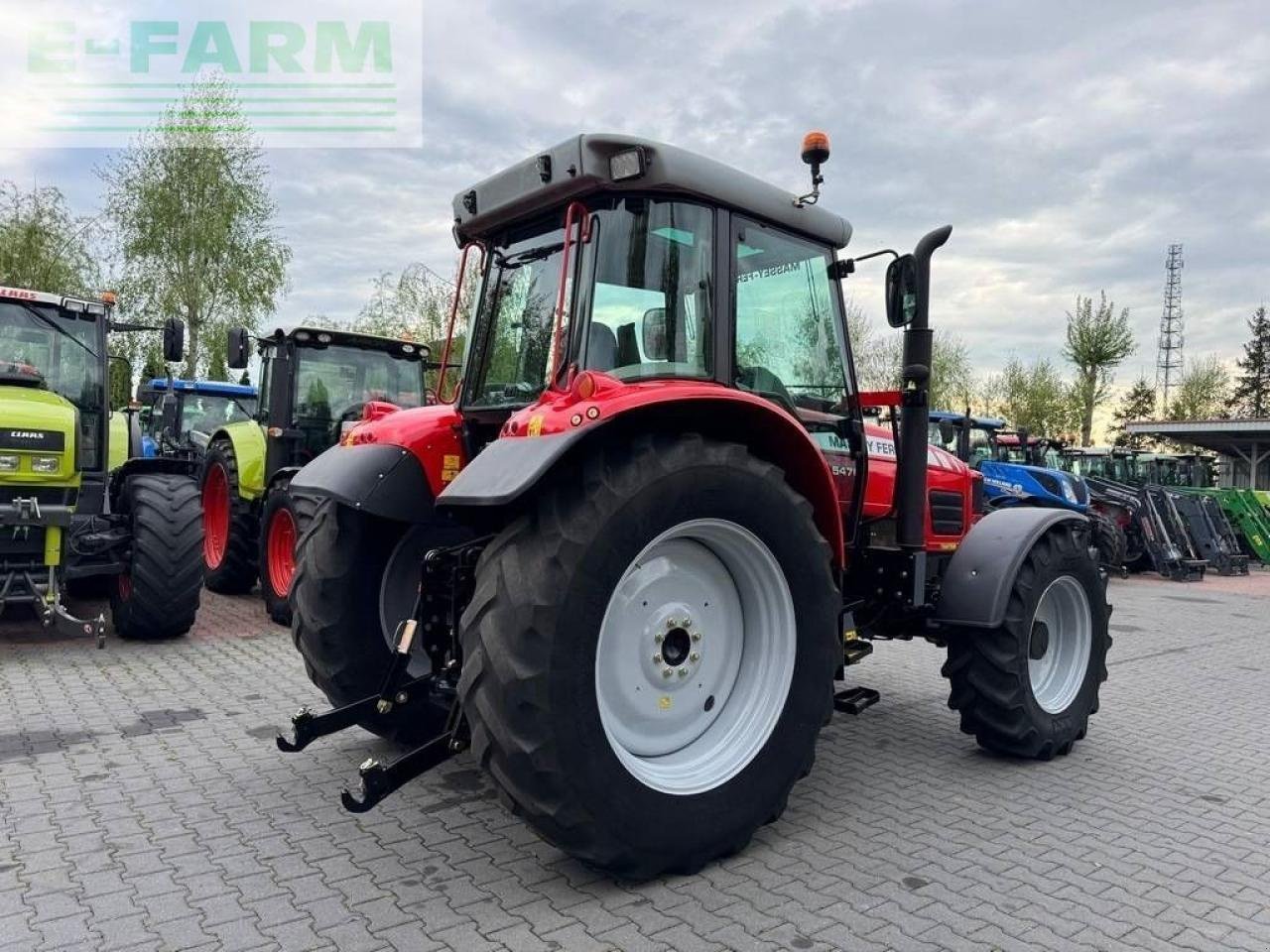 Traktor типа Massey Ferguson 5470 dyna-4, Gebrauchtmaschine в DAMAS?AWEK (Фотография 5)