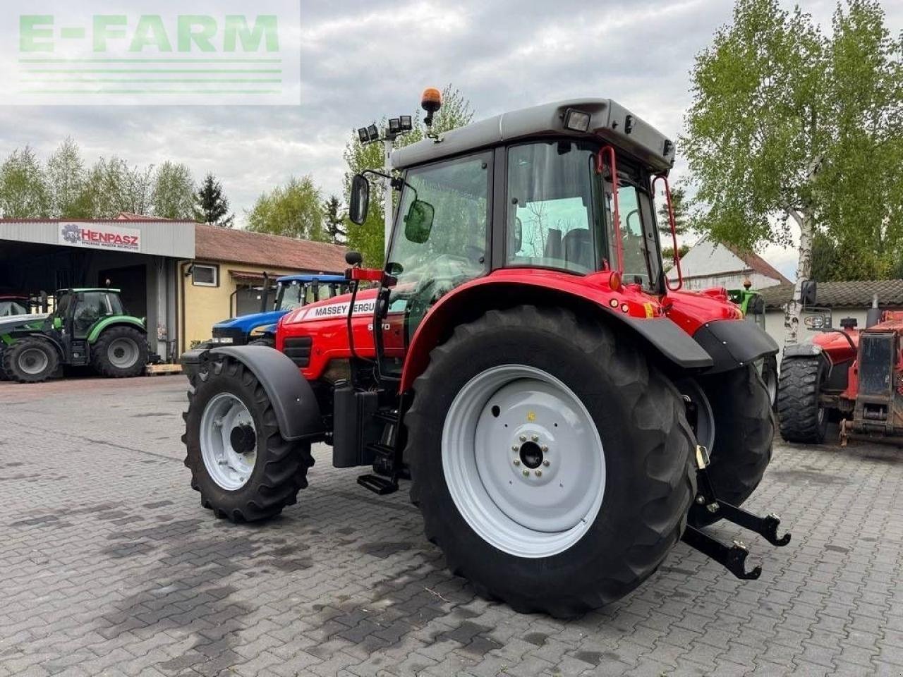 Traktor типа Massey Ferguson 5470 dyna-4, Gebrauchtmaschine в DAMAS?AWEK (Фотография 9)