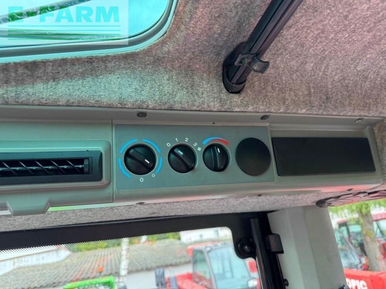 Traktor типа Massey Ferguson 5470 dyna-4, Gebrauchtmaschine в DAMAS?AWEK (Фотография 16)