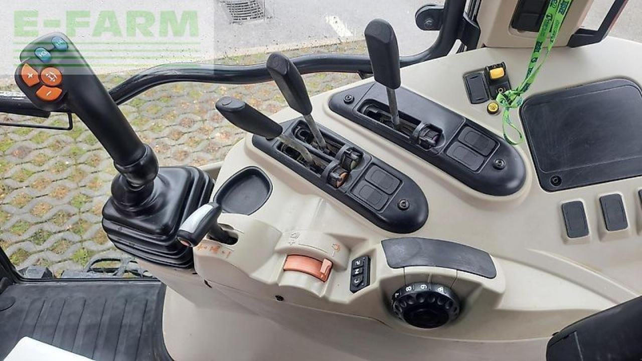 Traktor des Typs Massey Ferguson 5609 dyna4, Gebrauchtmaschine in GROBELNO (Bild 18)