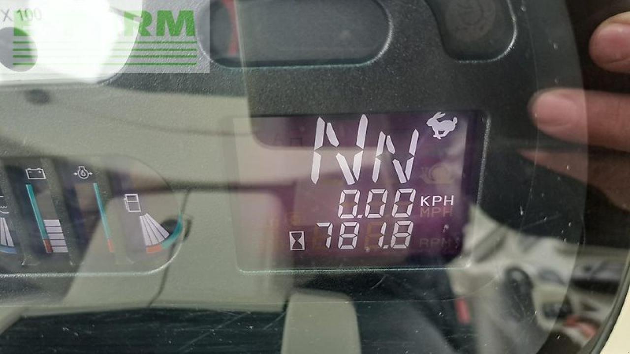 Traktor des Typs Massey Ferguson 5609 dyna4, Gebrauchtmaschine in GROBELNO (Bild 19)