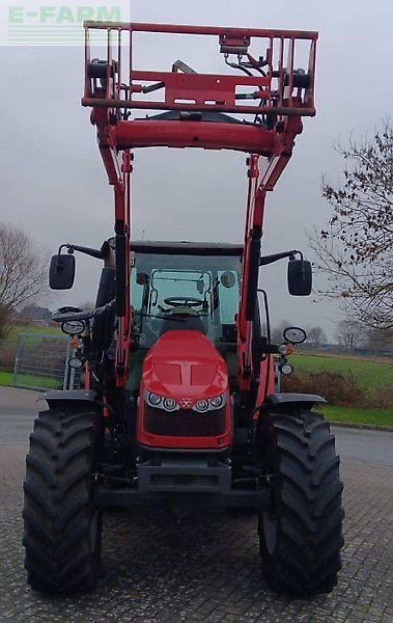 Traktor типа Massey Ferguson 5610 dyna-4, Gebrauchtmaschine в STAPEL (Фотография 3)