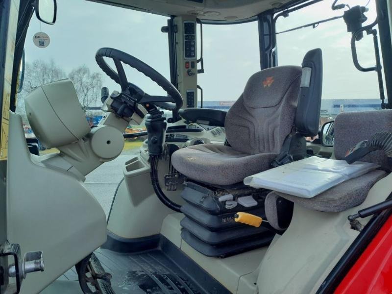 Traktor of the type Massey Ferguson 5610, Gebrauchtmaschine in ANTIGNY (Picture 10)
