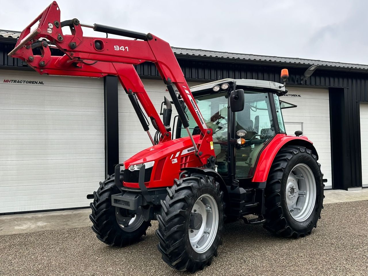 Traktor za tip Massey Ferguson 5610, Gebrauchtmaschine u Linde (dr) (Slika 2)