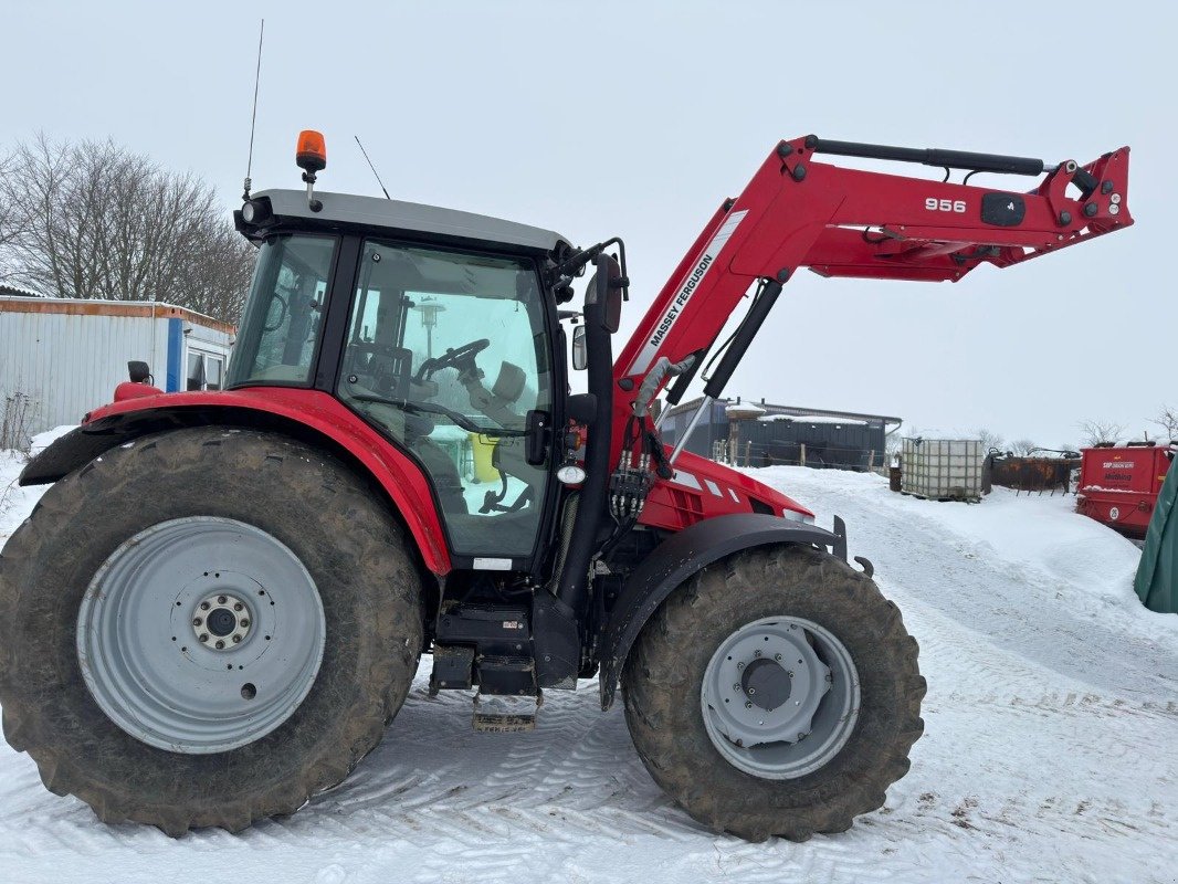 Traktor Türe ait Massey Ferguson 5611 Dyna-4, Gebrauchtmaschine içinde Gnutz (resim 3)