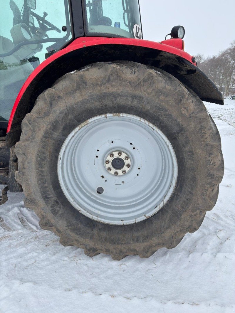 Traktor Türe ait Massey Ferguson 5611 Dyna-4, Gebrauchtmaschine içinde Gnutz (resim 15)