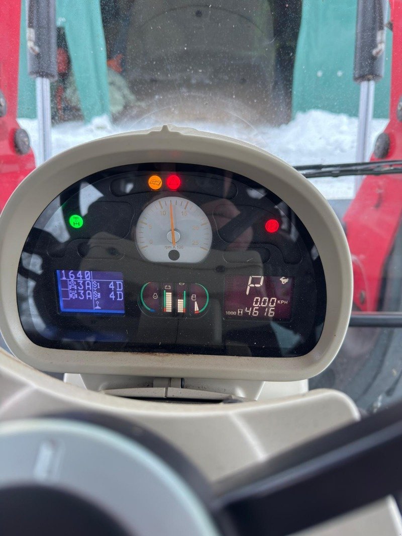 Traktor Türe ait Massey Ferguson 5611 Dyna-4, Gebrauchtmaschine içinde Gnutz (resim 26)