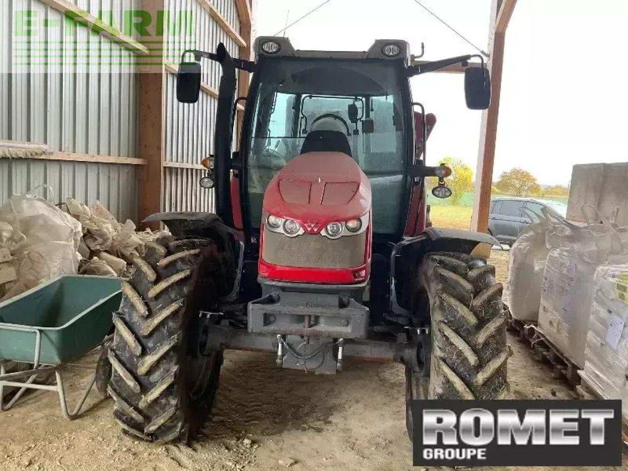 Traktor typu Massey Ferguson 5612 d4 ef Efficient, Gebrauchtmaschine v GENNES-SUR-GLAIZE (Obrázek 3)