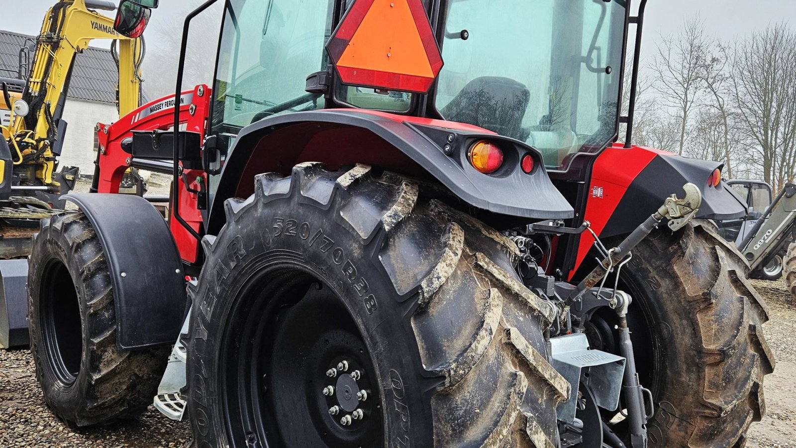 Traktor типа Massey Ferguson 5708 Dyna 4 / meget pæn og kun 1200 timer / med frontlæsser, Gebrauchtmaschine в Arden (Фотография 7)