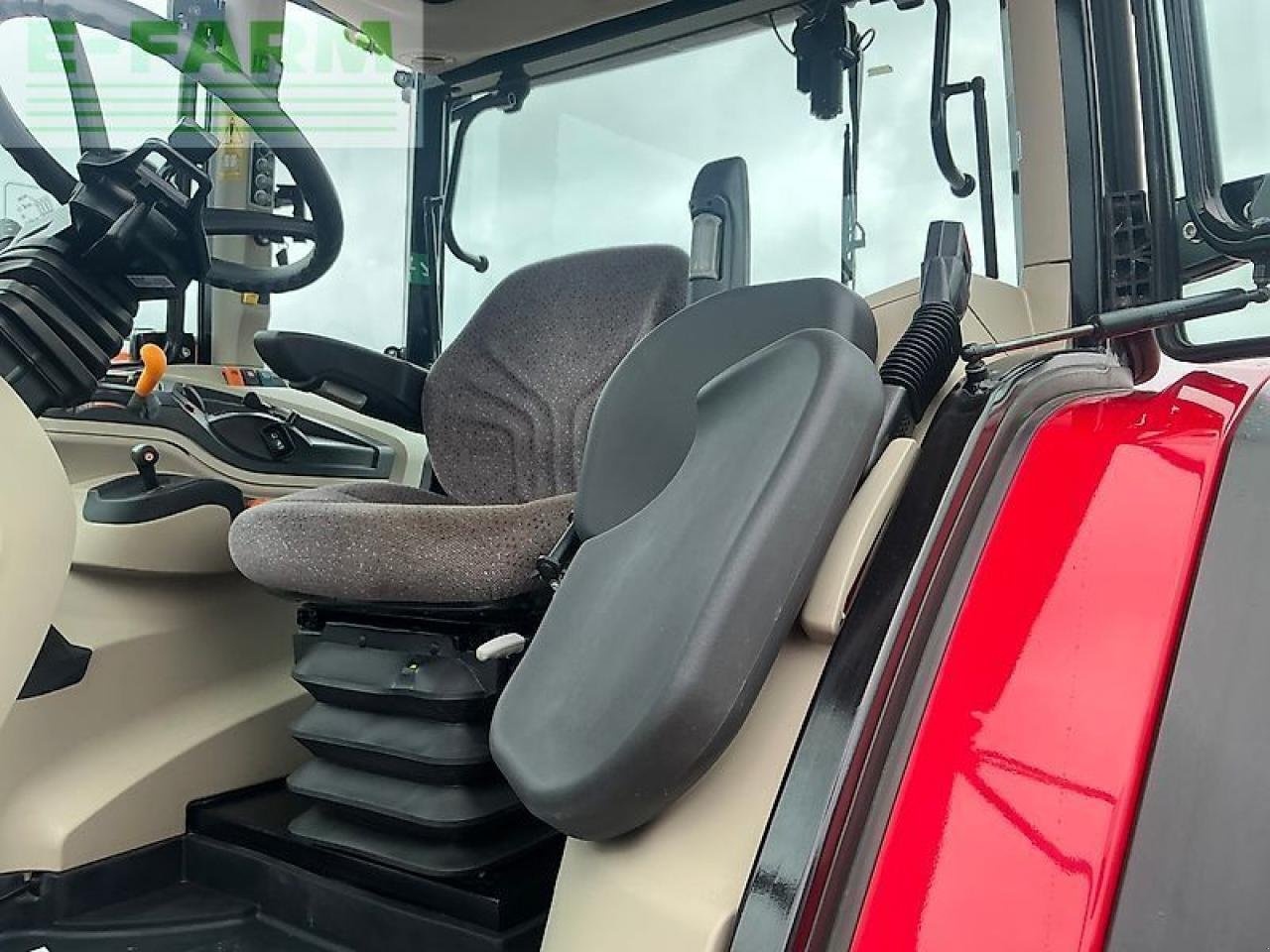 Traktor типа Massey Ferguson 5709 dyna 4 tractor (st25610), Gebrauchtmaschine в SHAFTESBURY (Фотография 15)