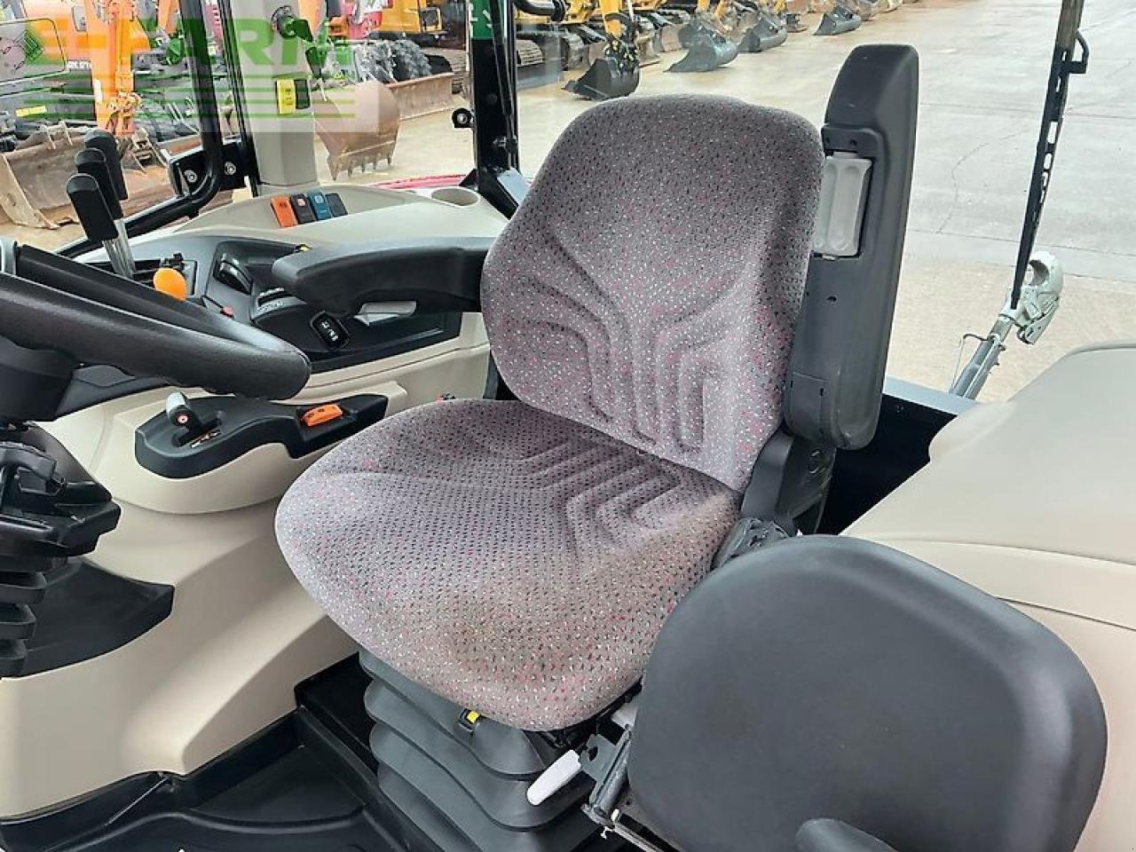 Traktor типа Massey Ferguson 5709 dyna 4 tractor (st25610), Gebrauchtmaschine в SHAFTESBURY (Фотография 16)