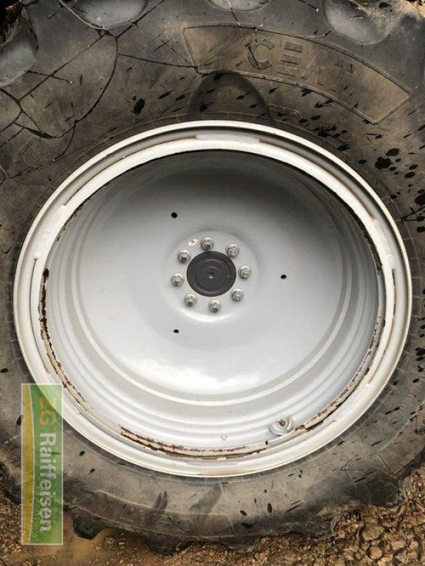 Traktor des Typs Massey Ferguson 5709 M, Gebrauchtmaschine in Steinach (Bild 3)