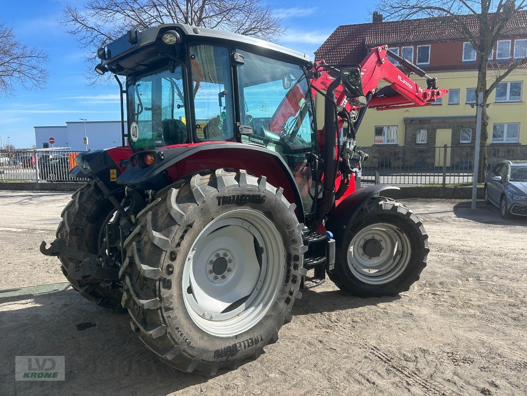 Traktor van het type Massey Ferguson 5709, Gebrauchtmaschine in Barsinghausen OT Groß Munzel (Foto 4)