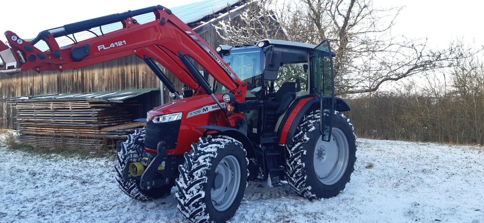 Traktor typu Massey Ferguson 5709, Gebrauchtmaschine v Obernzenn (Obrázek 1)