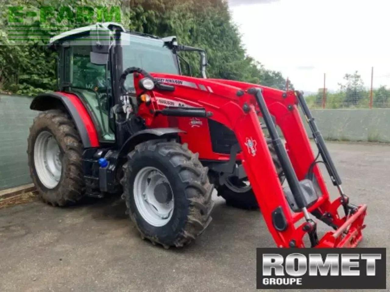 Traktor του τύπου Massey Ferguson 5710 m d4 es, Gebrauchtmaschine σε GENNES-SUR-GLAIZE (Φωτογραφία 1)