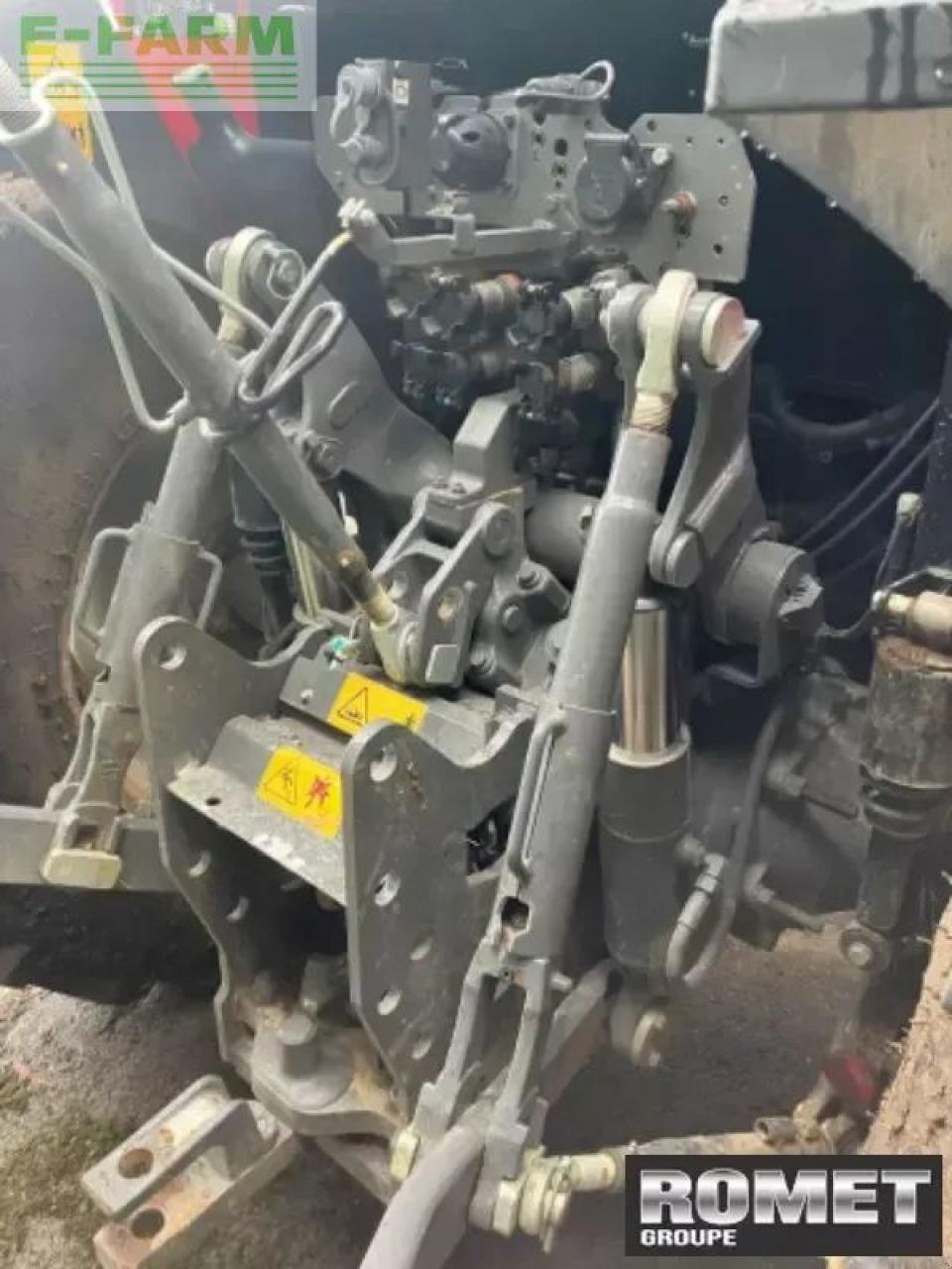 Traktor του τύπου Massey Ferguson 5710 m d4 es, Gebrauchtmaschine σε GENNES-SUR-GLAIZE (Φωτογραφία 6)