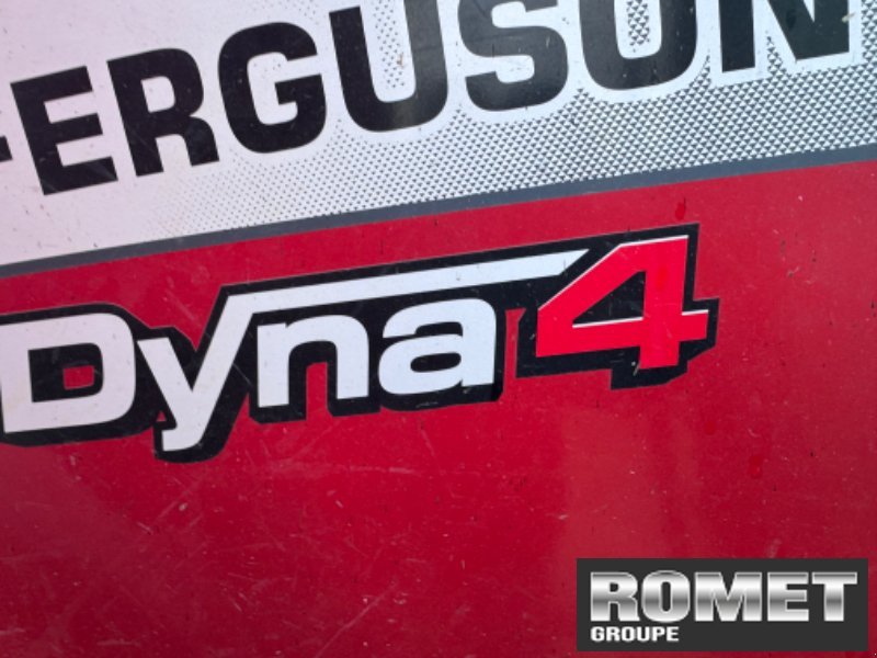 Traktor des Typs Massey Ferguson 5710 S D4 EF MR, Gebrauchtmaschine in Gennes sur glaize (Bild 8)