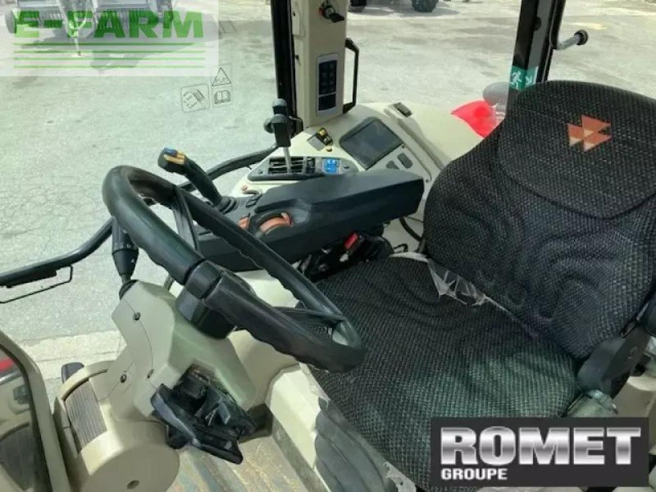 Traktor типа Massey Ferguson 5710 s d4 ef mr, Gebrauchtmaschine в GENNES-SUR-GLAIZE (Фотография 3)