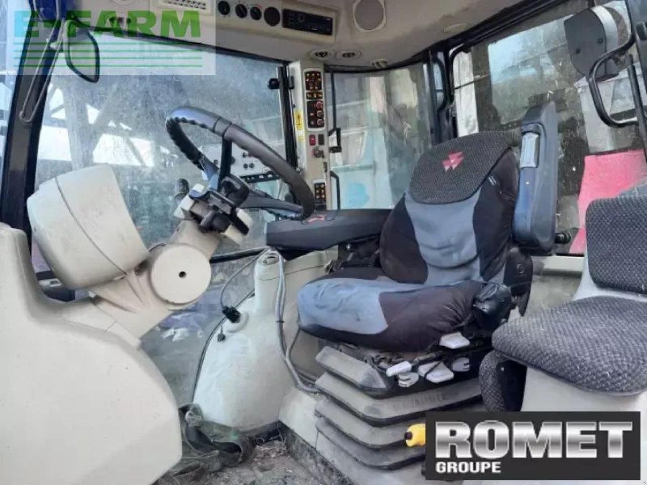 Traktor du type Massey Ferguson 5710 s d4 ef mr, Gebrauchtmaschine en GENNES-SUR-GLAIZE (Photo 4)