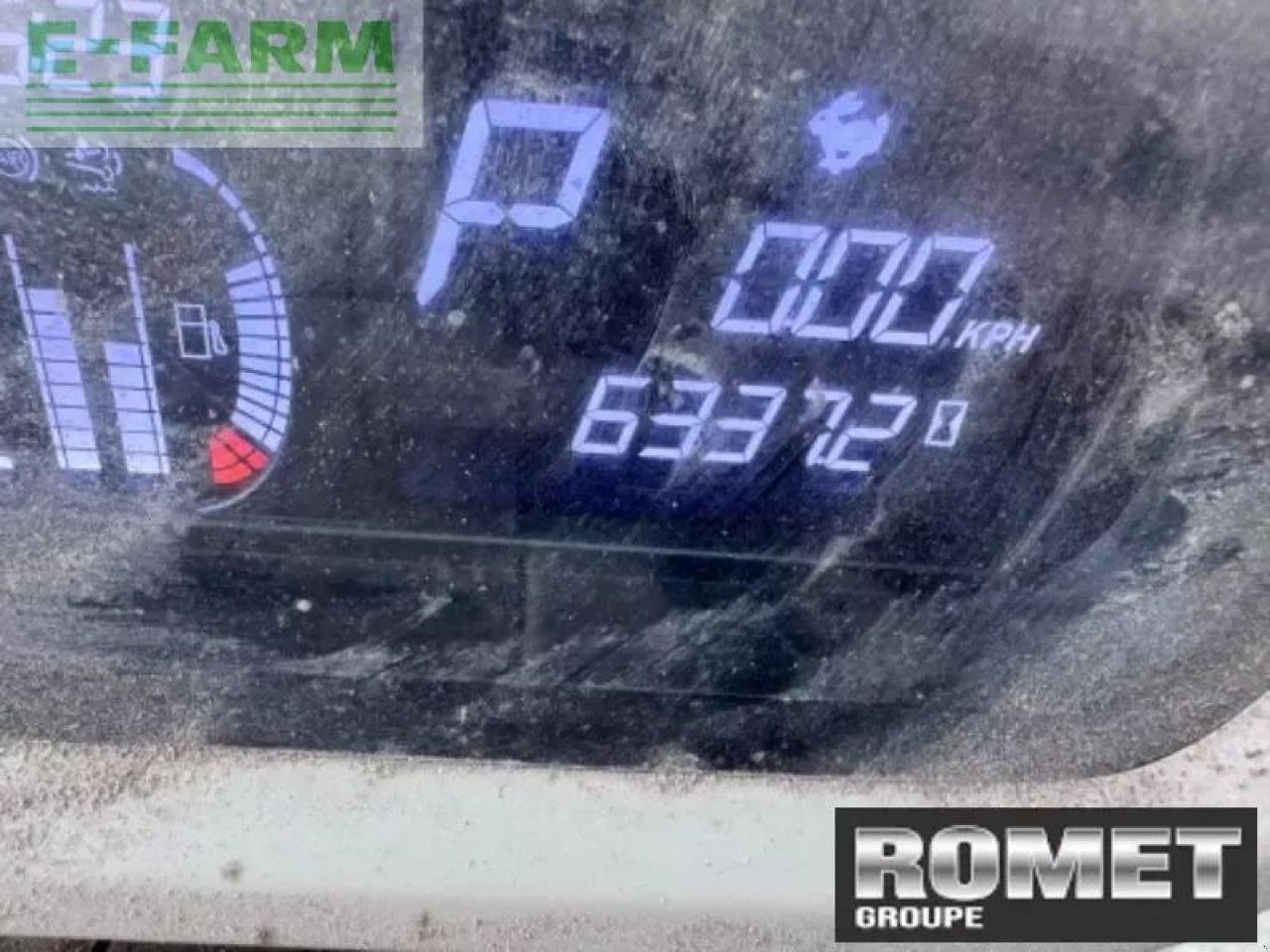 Traktor du type Massey Ferguson 5710 s d4 ef mr, Gebrauchtmaschine en GENNES-SUR-GLAIZE (Photo 5)