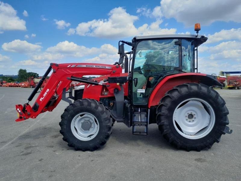 Traktor des Typs Massey Ferguson 5710M, Gebrauchtmaschine in ANTIGNY (Bild 9)