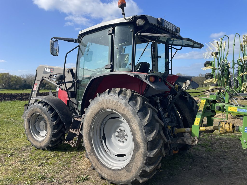 Traktor του τύπου Massey Ferguson 5710M, Gebrauchtmaschine σε MALESTROIT (Φωτογραφία 4)