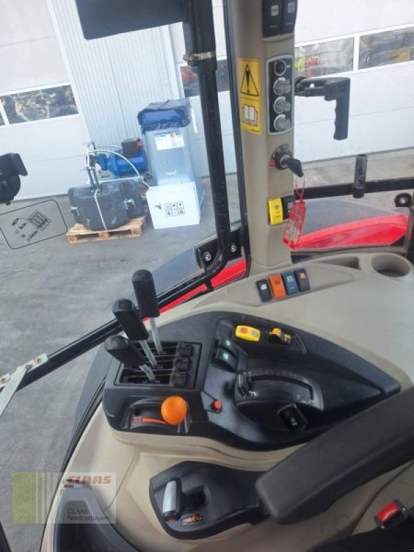 Traktor типа Massey Ferguson 5711 DYNA 4, Gebrauchtmaschine в Altenstadt a.d. Waldnaab (Фотография 18)