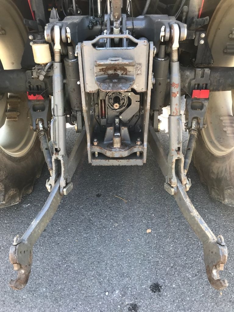 Traktor Türe ait Massey Ferguson 5711 ESSENTIAL DYNA-4, Gebrauchtmaschine içinde MORLHON LE HAUT (resim 8)