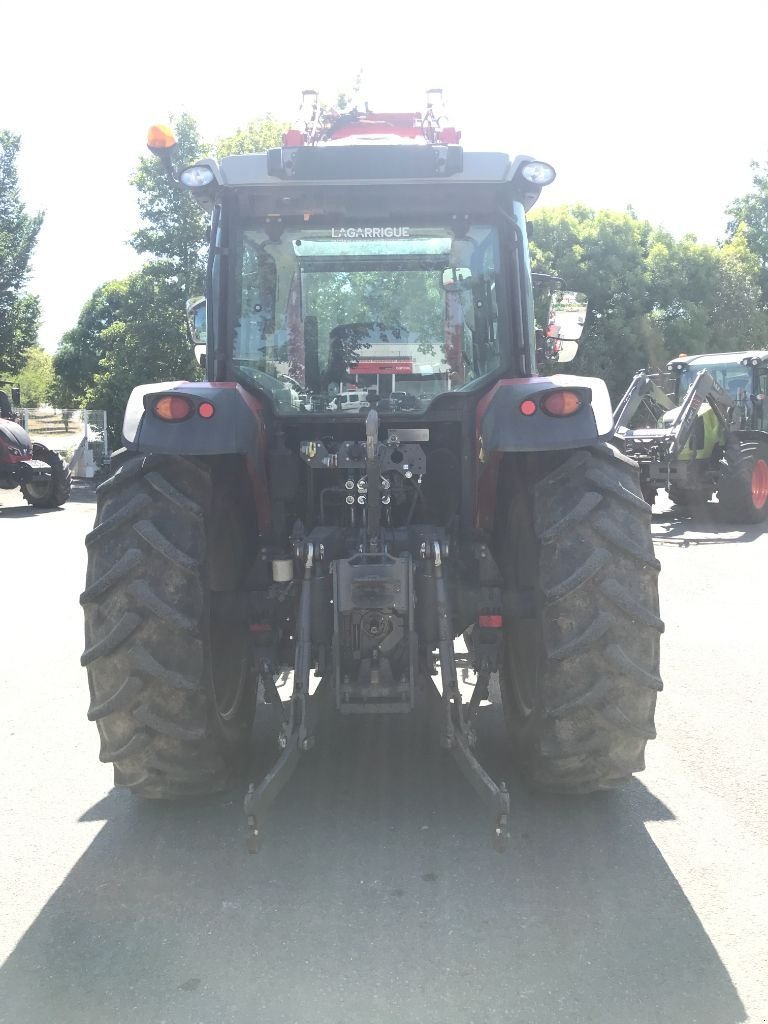 Traktor Türe ait Massey Ferguson 5711 ESSENTIAL DYNA-4, Gebrauchtmaschine içinde MORLHON LE HAUT (resim 7)