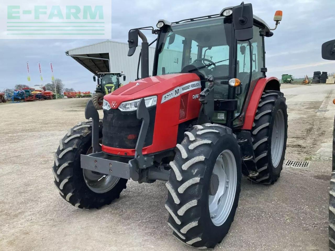 Traktor del tipo Massey Ferguson 5711 essential mr bati mx, Gebrauchtmaschine en VAROIS-ET-CHAIGNOT (Imagen 2)