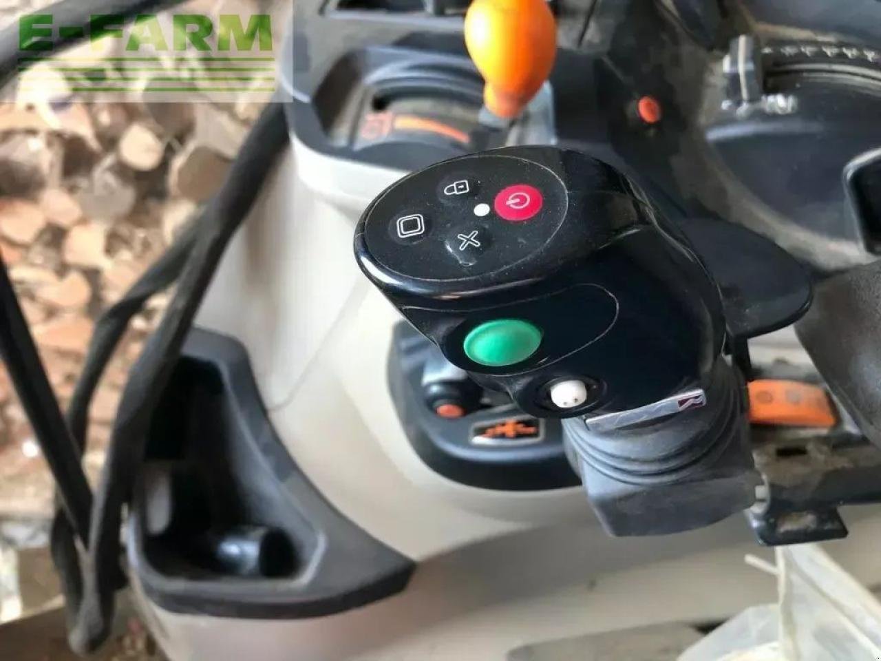 Traktor van het type Massey Ferguson 5711 essential mr, Gebrauchtmaschine in VAROIS-ET-CHAIGNOT (Foto 9)