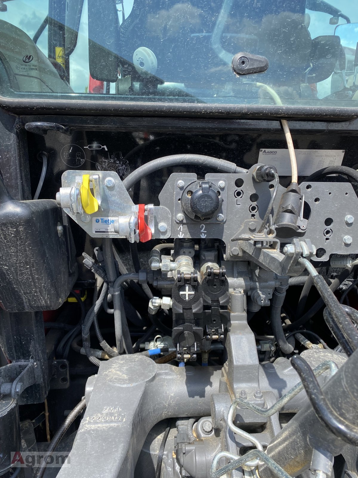 Traktor tipa Massey Ferguson 5711 M DYNA-4, Gebrauchtmaschine u Harthausen (Slika 13)