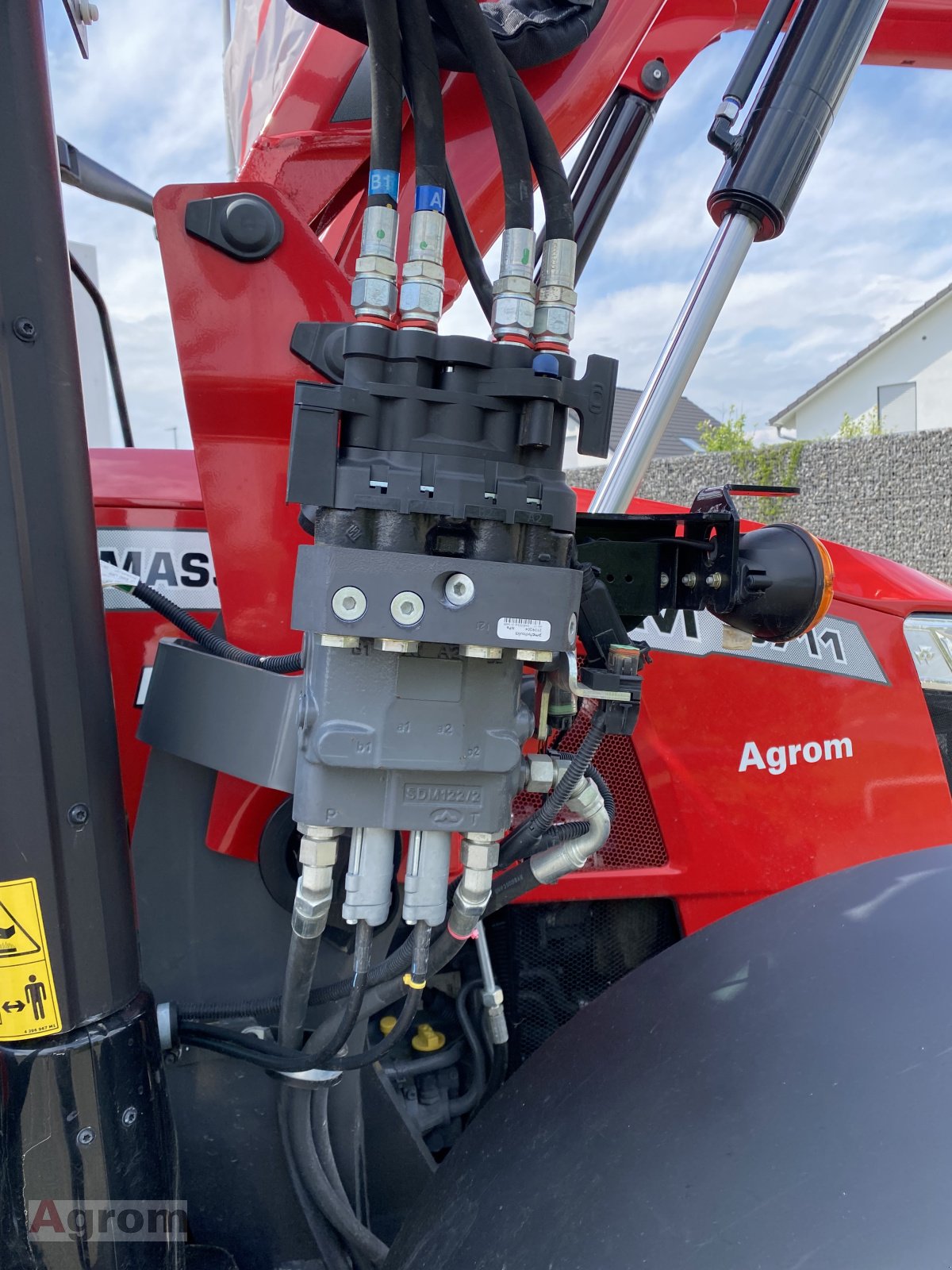 Traktor tipa Massey Ferguson 5711 M DYNA-4, Gebrauchtmaschine u Harthausen (Slika 15)