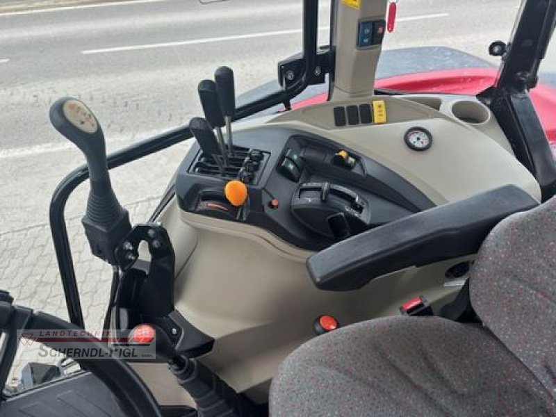 Traktor от тип Massey Ferguson 5711 M, Gebrauchtmaschine в St.Margarethen (Снимка 8)