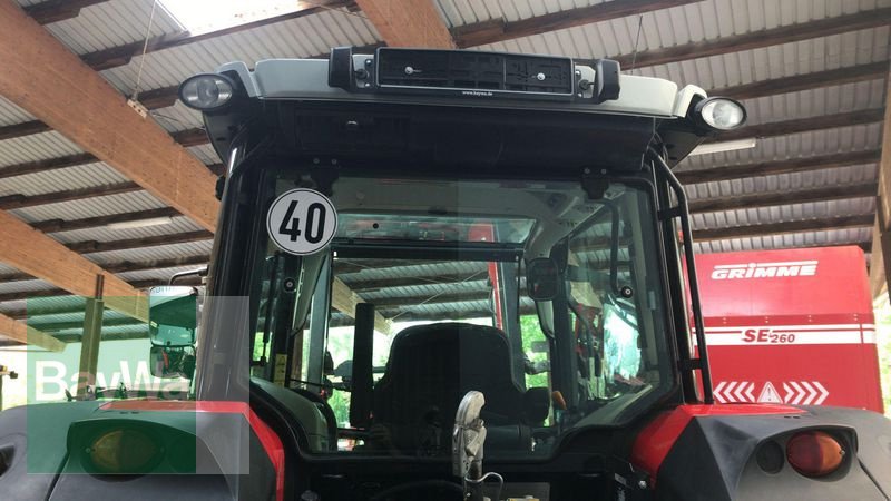 Traktor des Typs Massey Ferguson 5711 MR ESSENTIAL D4, Gebrauchtmaschine in Mindelheim (Bild 12)