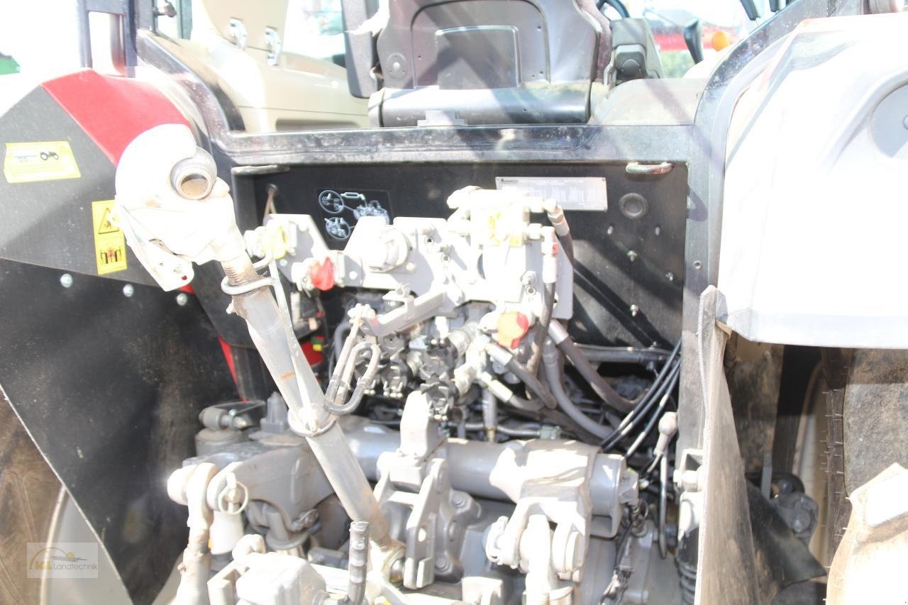 Traktor des Typs Massey Ferguson 5711, Gebrauchtmaschine in Pfreimd (Bild 8)