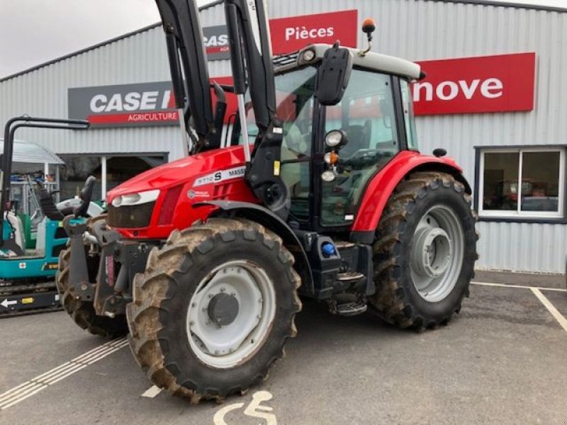 Traktor от тип Massey Ferguson 5712 S D 6 EFFICIENT, Gebrauchtmaschine в POUSSAY (Снимка 2)