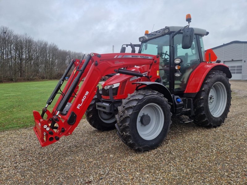 Traktor del tipo Massey Ferguson 5712S DYNA 4, Gebrauchtmaschine en Jelling (Imagen 1)