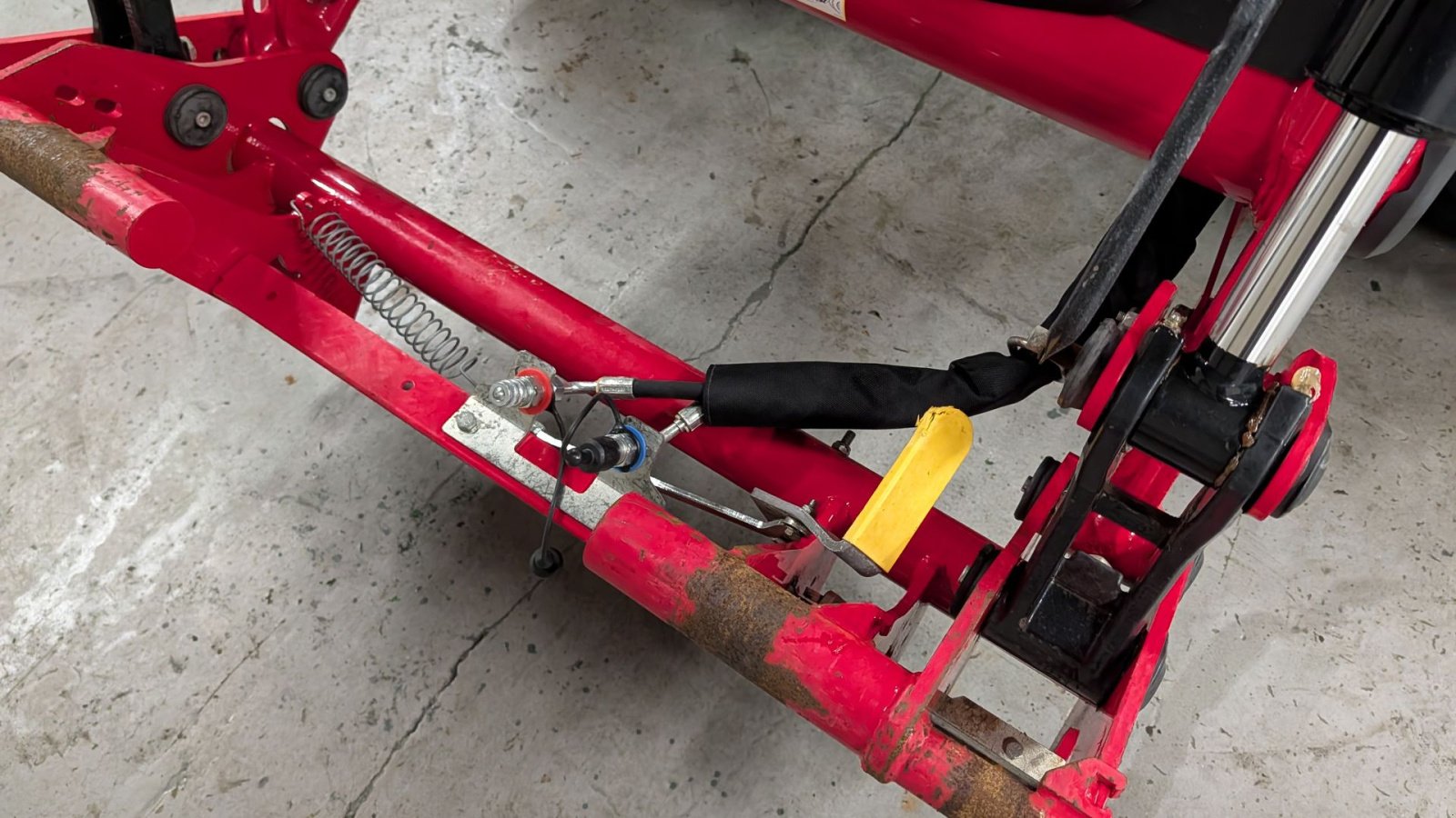 Traktor des Typs Massey Ferguson 5712S, Gebrauchtmaschine in Ølen (Bild 10)