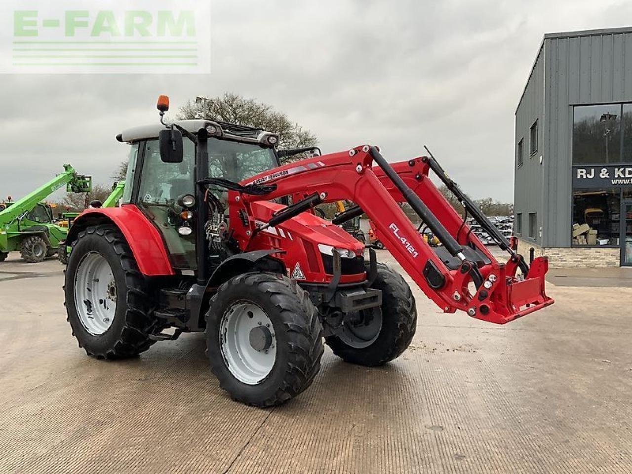 Traktor typu Massey Ferguson 5712sl dyna 4 tractor (st25361), Gebrauchtmaschine v SHAFTESBURY (Obrázek 10)