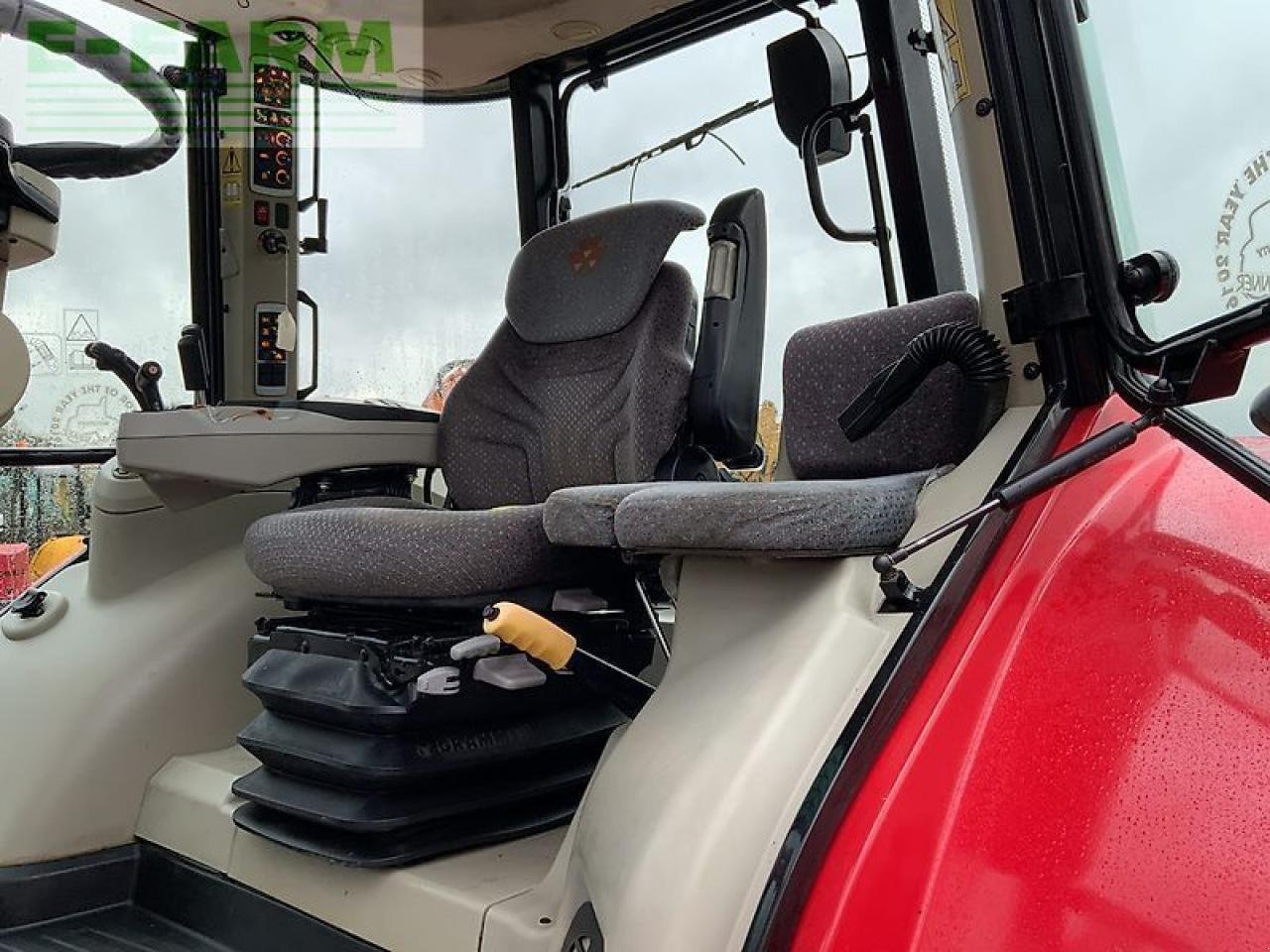 Traktor typu Massey Ferguson 5712sl dyna 4 tractor (st25361), Gebrauchtmaschine v SHAFTESBURY (Obrázek 17)